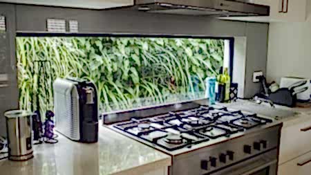 Cam tezgah aras� �atlar m�, tezgah aras� cam panel �atlar m�, mutfak tezgah aras� cam �atl�yor mu